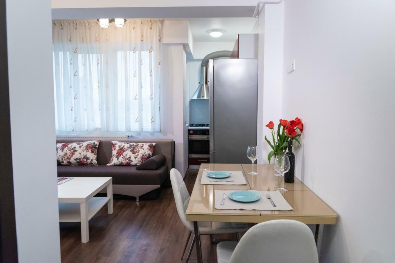 Axis Apartments Iasi Ngoại thất bức ảnh